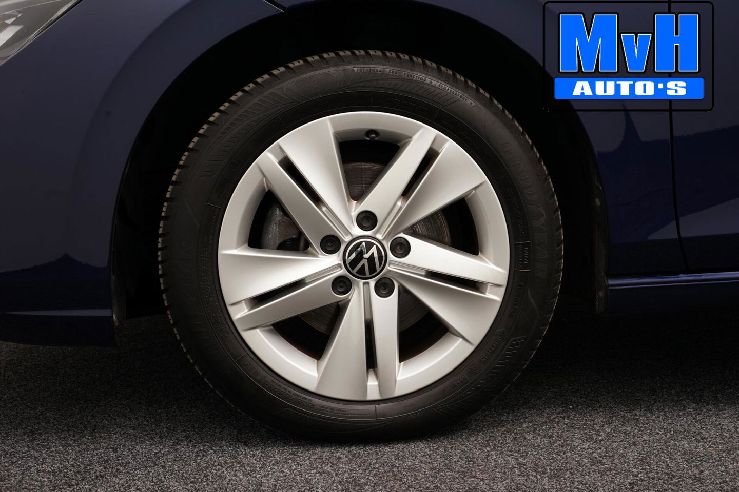 Volkswagen Golf 1.0 eTSI Life|ACC|NAVI|PDC|ORG.NL|LED|VIRTUAL