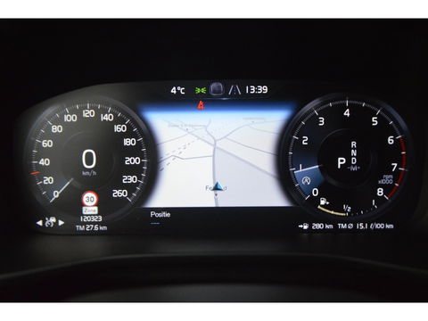 Volvo XC40 T3 Business Pro | Trekhaak | Adaptive Cruise | Apple Car-Play | Dodehoek sensoren | Goed onderhouden |