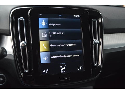 Volvo XC40 T3 Business Pro | Trekhaak | Adaptive Cruise | Apple Car-Play | Dodehoek sensoren | Goed onderhouden |