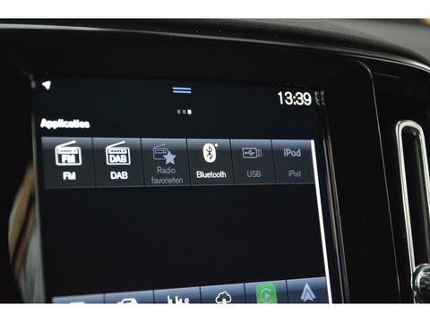 Volvo XC40 T3 Business Pro | Trekhaak | Adaptive Cruise | Apple Car-Play | Dodehoek sensoren | Goed onderhouden |