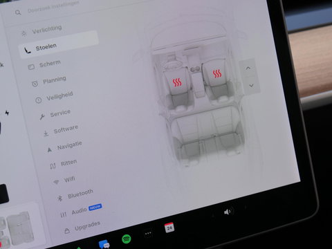 Tesla Model 3 LONG RANGE AWD 75kWh/ TREKHAAK/ 1STE EIGENAARS AUTO!