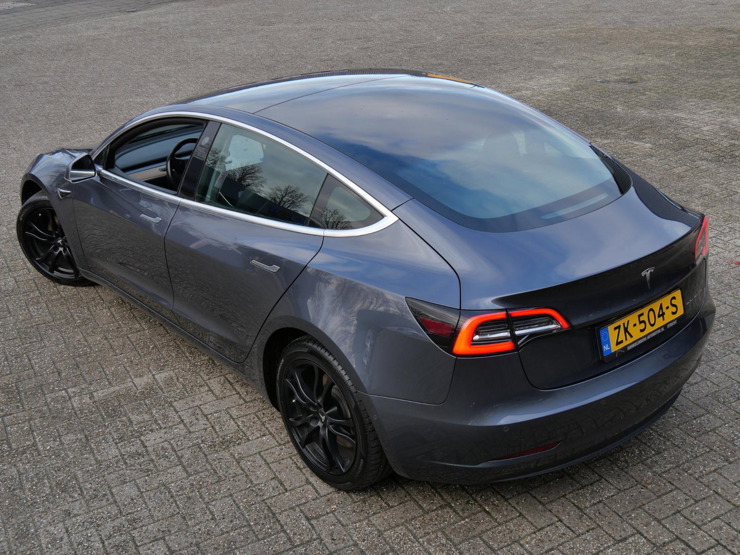 Tesla Model 3 LONG RANGE AWD 75kWh/ TREKHAAK/ 1STE EIGENAARS AUTO!