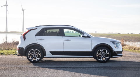 Kia Niro 1.6 GDi PHEV DynamicLine TREKHAAK / PLUG IN HYBRID / CARPLAY / NAVI / FABRIEKS GARANTIE !