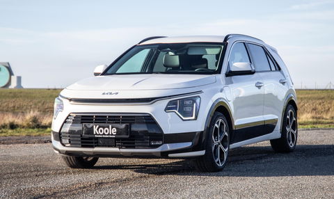 Kia Niro 1.6 GDi PHEV DynamicLine TREKHAAK / PLUG IN HYBRID / CARPLAY / NAVI / FABRIEKS GARANTIE !