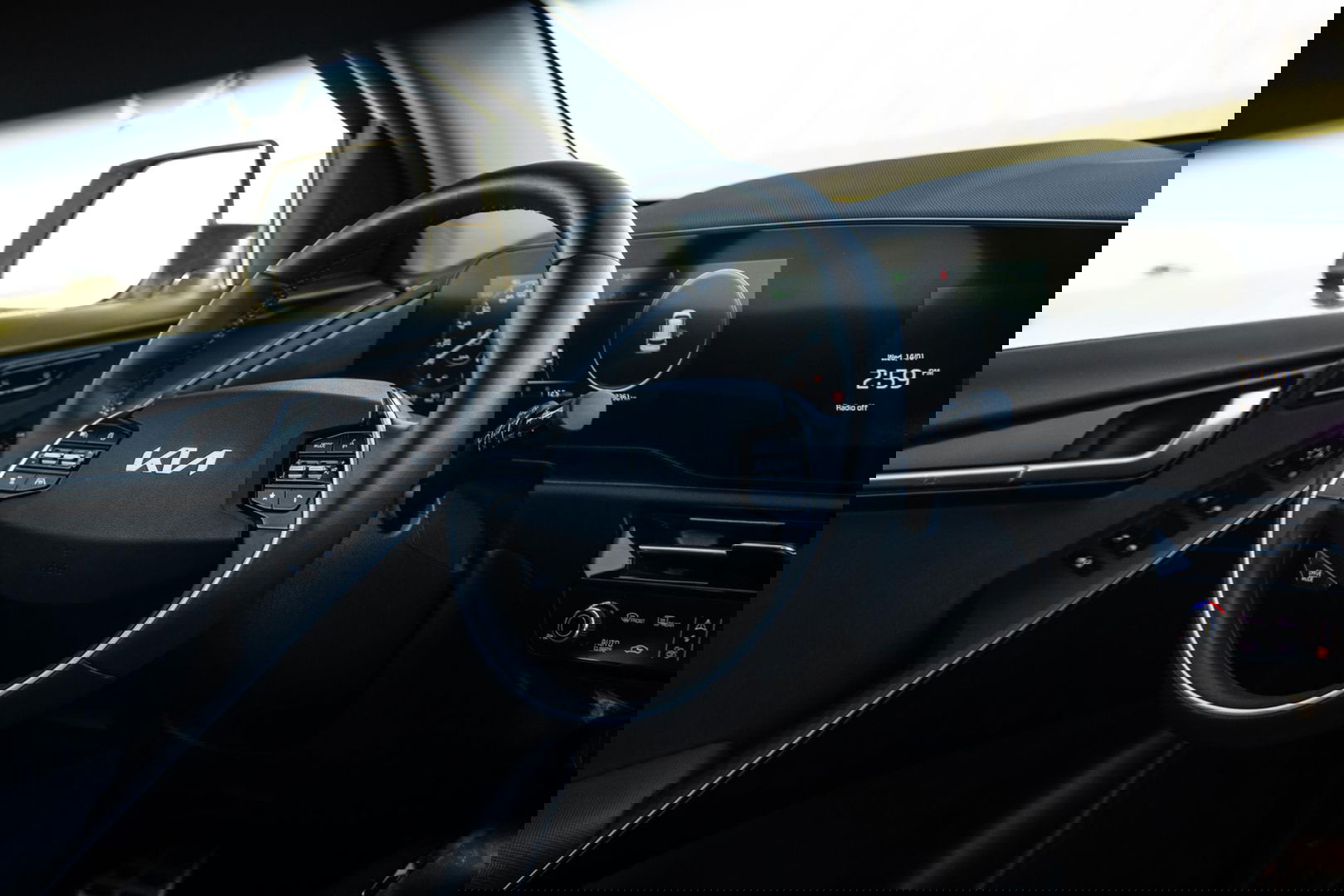 Kia Niro 1.6 GDi PHEV DynamicLine TREKHAAK / PLUG IN HYBRID / CARPLAY / NAVI / FABRIEKS GARANTIE !