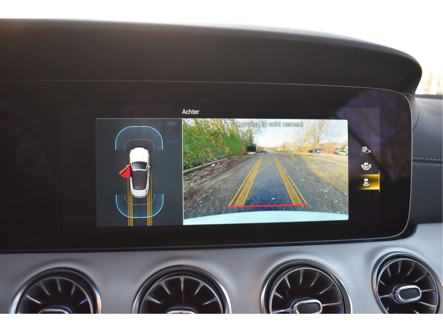 Mercedes-Benz E-Klasse Cabrio 200 AMG Line Navigatie | Cruise Control | Virtual Cockpit | Stoelverwarming | Camera