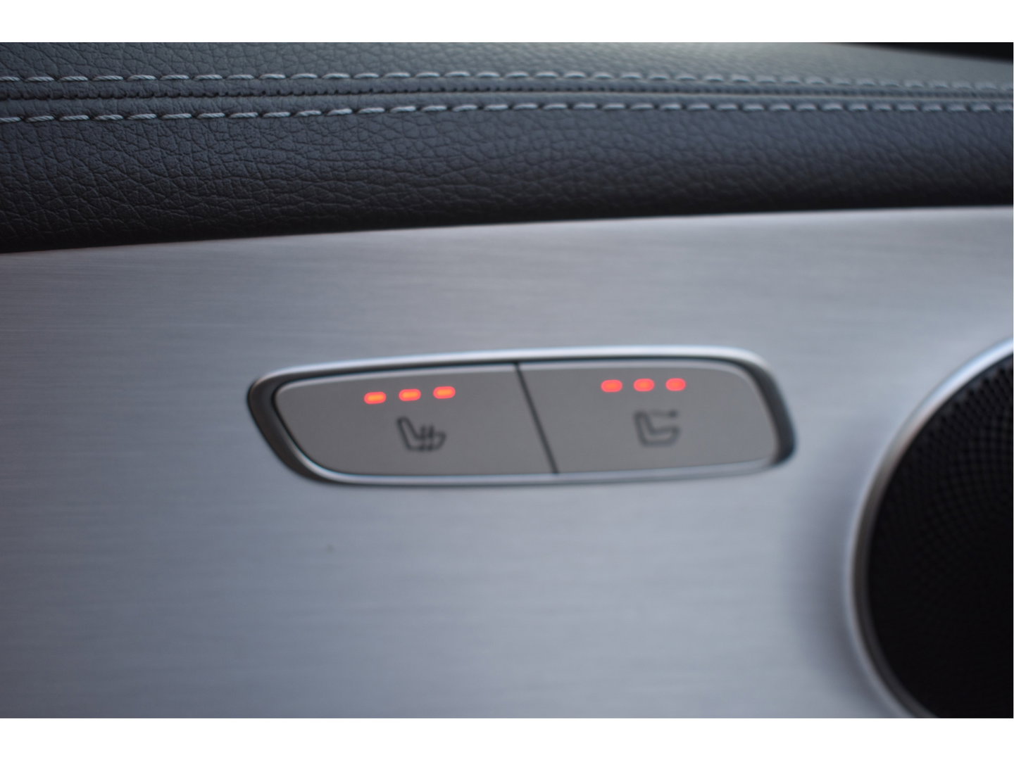 Mercedes-Benz E-Klasse Cabrio 200 AMG Line Navigatie | Cruise Control | Virtual Cockpit | Stoelverwarming | Camera