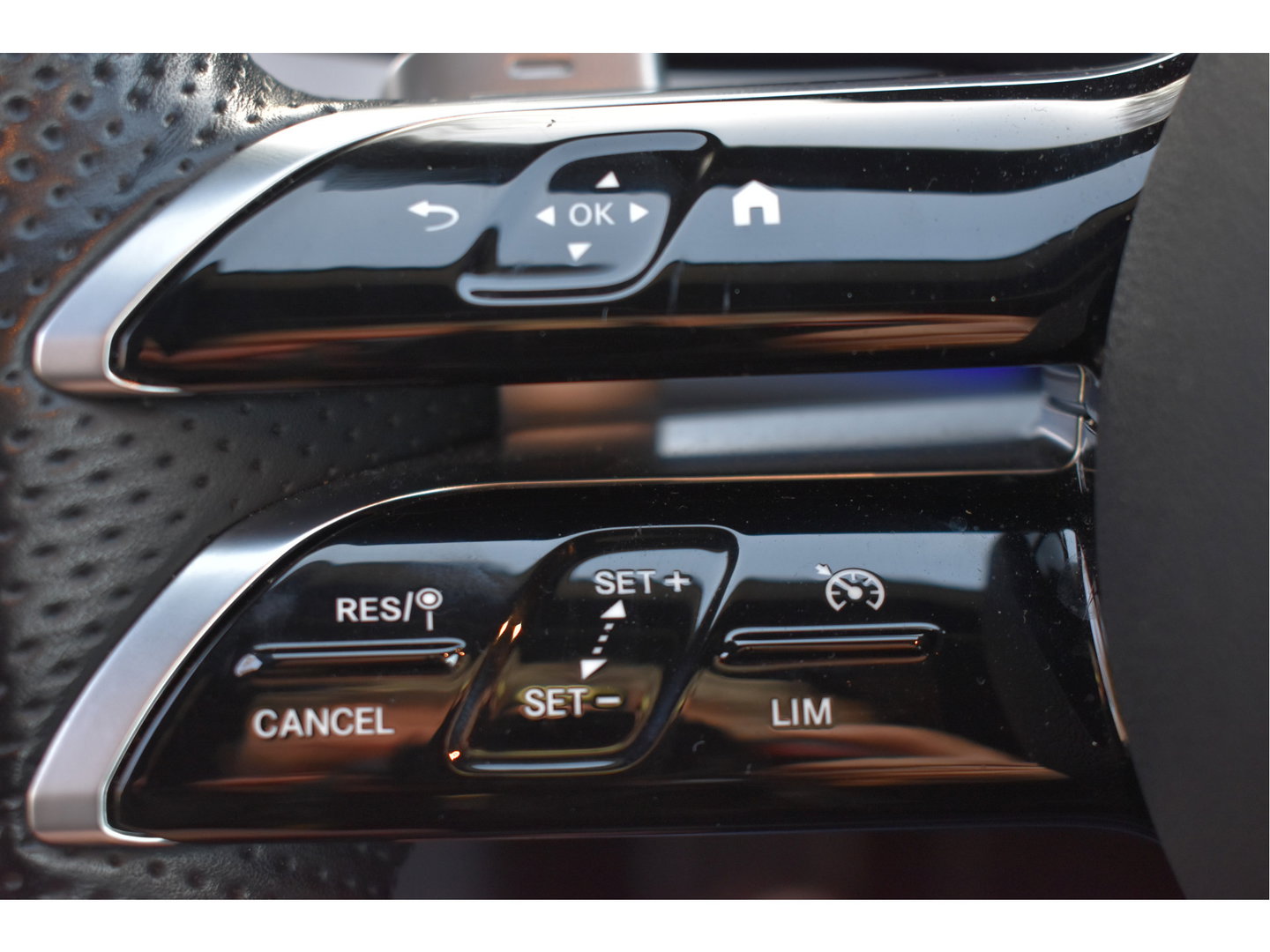 Mercedes-Benz E-Klasse Cabrio 200 AMG Line Navigatie | Cruise Control | Virtual Cockpit | Stoelverwarming | Camera