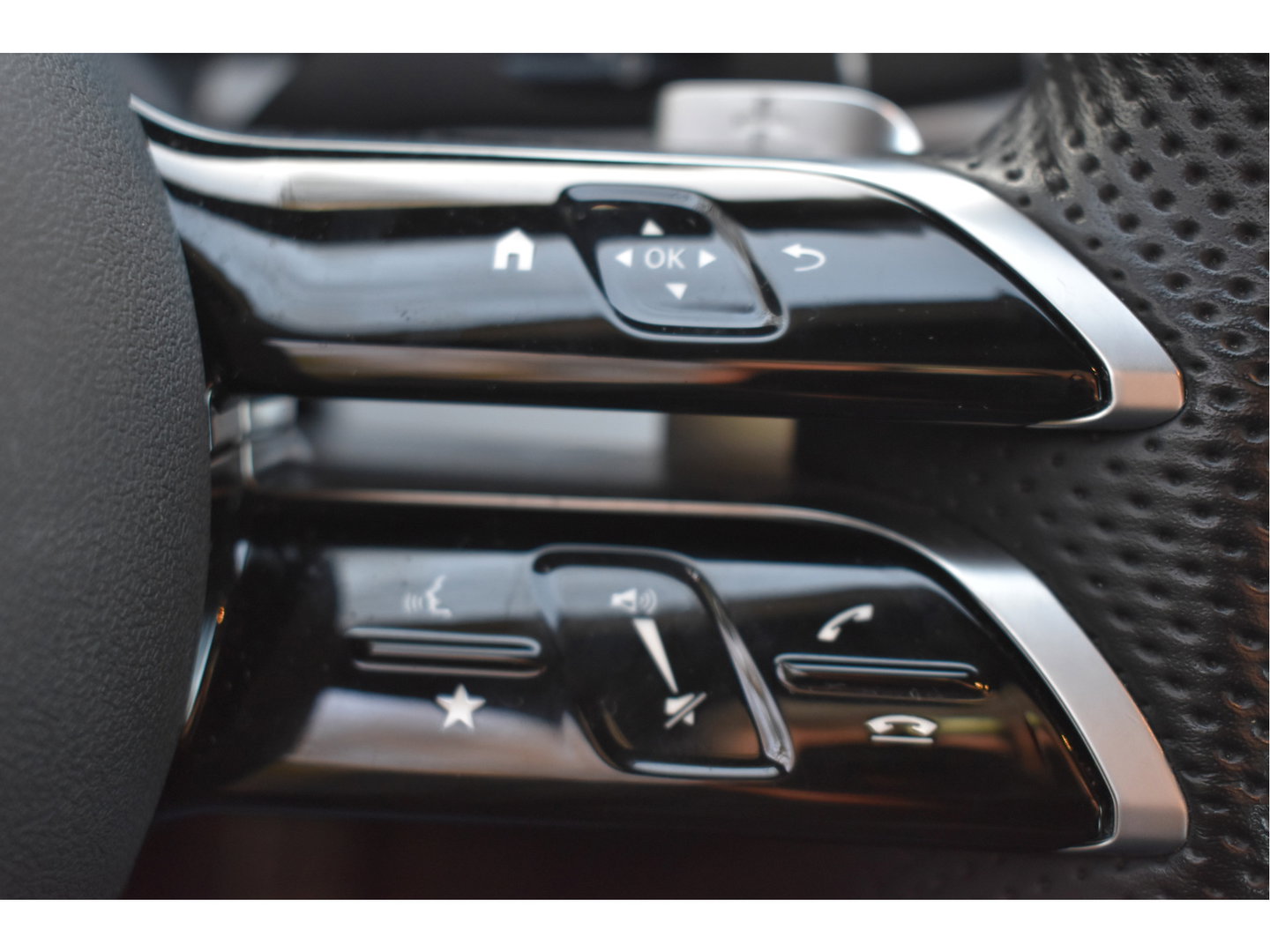 Mercedes-Benz E-Klasse Cabrio 200 AMG Line Navigatie | Cruise Control | Virtual Cockpit | Stoelverwarming | Camera