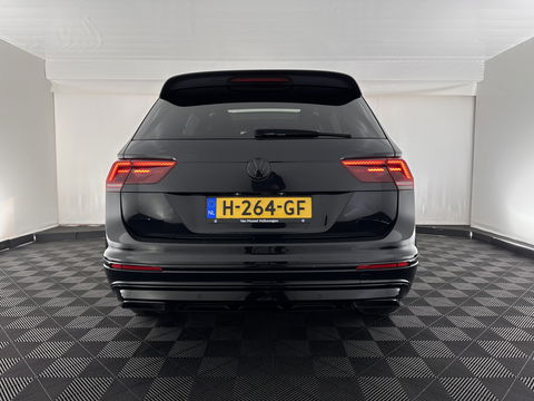 Volkswagen Tiguan Allspace 1.5 TSI R-Line Highline Business [ 7-Pers. ] Aut. *PANO | ARTVELOURS | FULL-LED | DIGI-COCKPIT | KEYLESS | ADAPTIVE-CRUISE | CAMERA | SHIFTPADDLES | CARPLAY | DAB+ | HEATED-COMFORTSEATS | NAVI-FULLMAP | PRIVACYGLASS | 19''ALU*