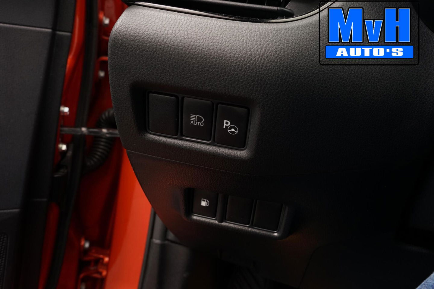 Toyota C-HR 2.0 Hybrid Launch Edition|184PK|LUXE!|TREKH|JBL