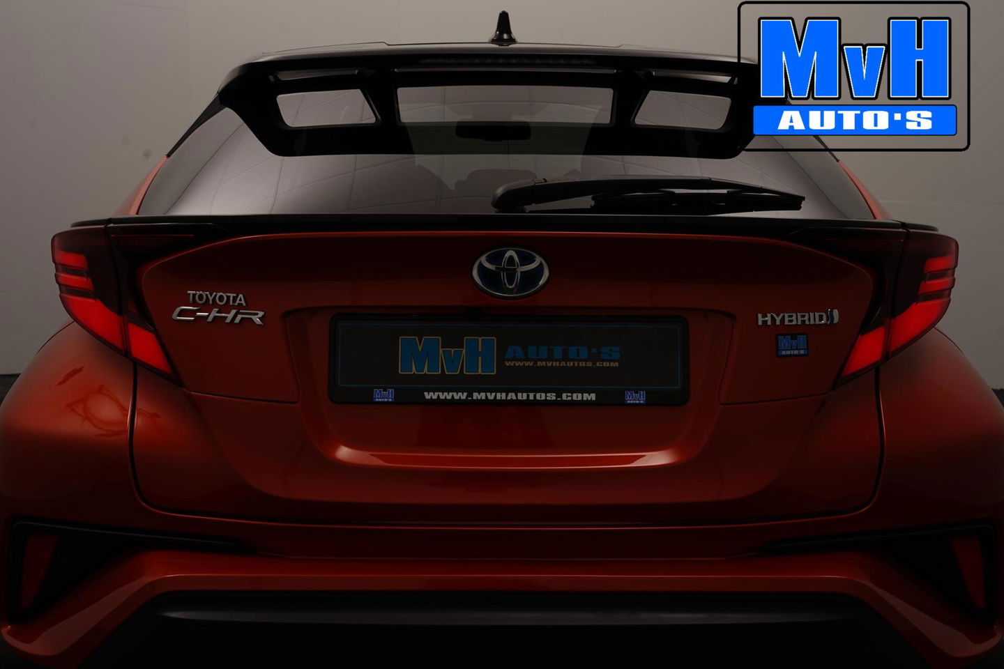 Toyota C-HR 2.0 Hybrid Launch Edition|184PK|LUXE!|TREKH|JBL