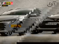 Toyota Corolla Touring Sports - 2.0 Hybrid Sport 180Pk Automaat (APPLE CARPLAY, NAVIGATIE, CAMERA, LEDER, STOELVERWARMING, SPORTSTOELEN, ADAPTIVE CRUISE, KEYLESS, GETINT GLAS, NIEUWE APK, NIEUWSTAAT)