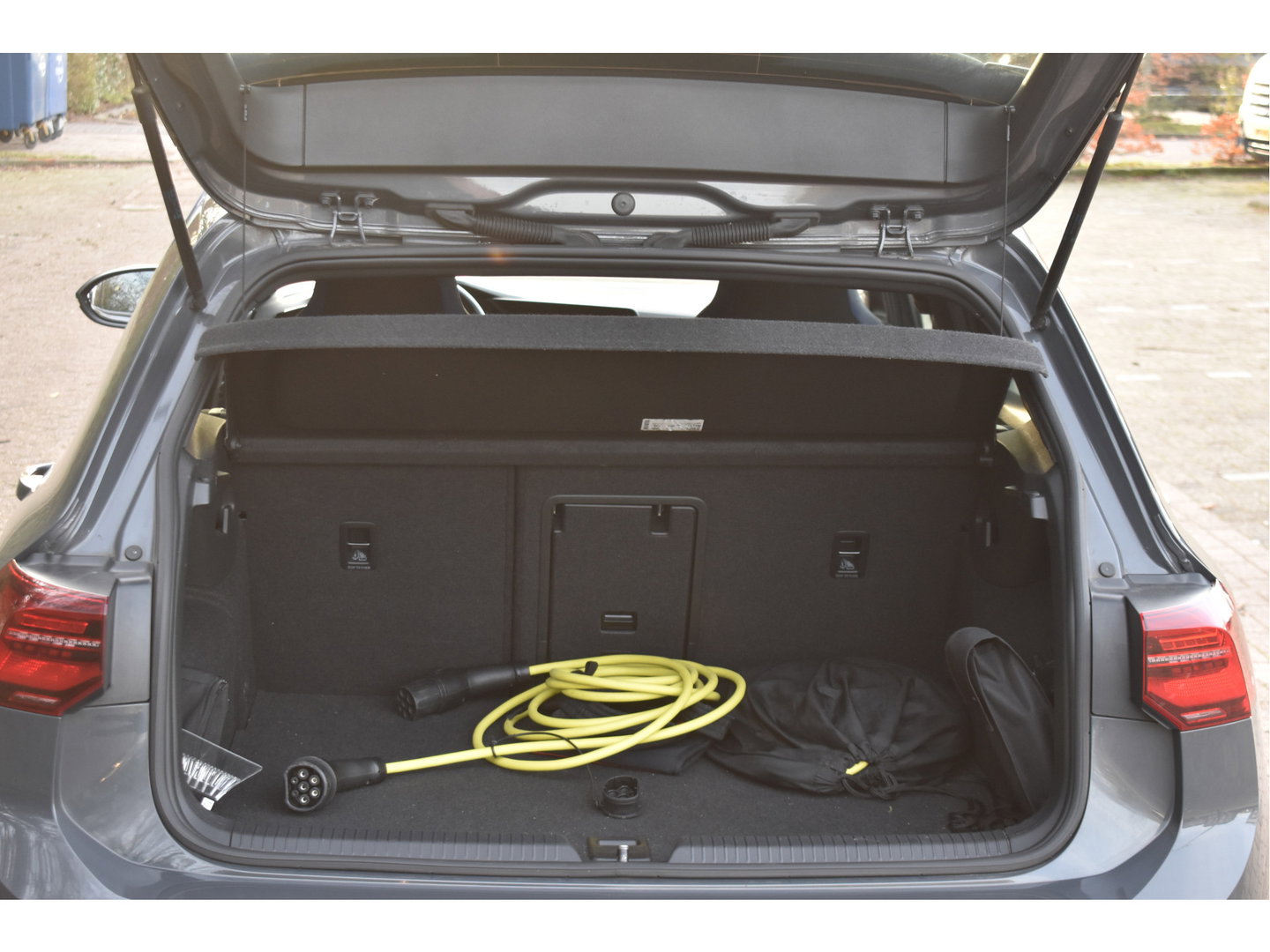 Volkswagen Golf 1.4 eHybrid GTE 245 pk | Keyless | Standkachel | Camera | Carplay | Stoelverwarming 4x | Stuurverwarming | Full LED IQ