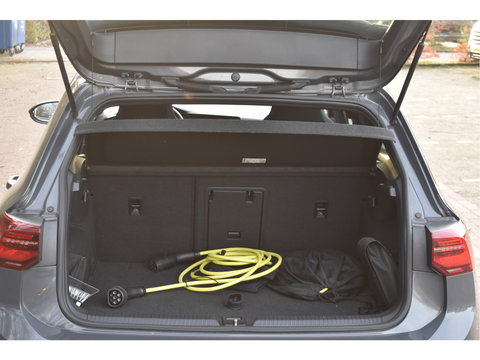 Volkswagen Golf 1.4 eHybrid GTE 245 pk | Keyless | Standkachel | Camera | Carplay | Stoelverwarming 4x | Stuurverwarming | Full LED IQ