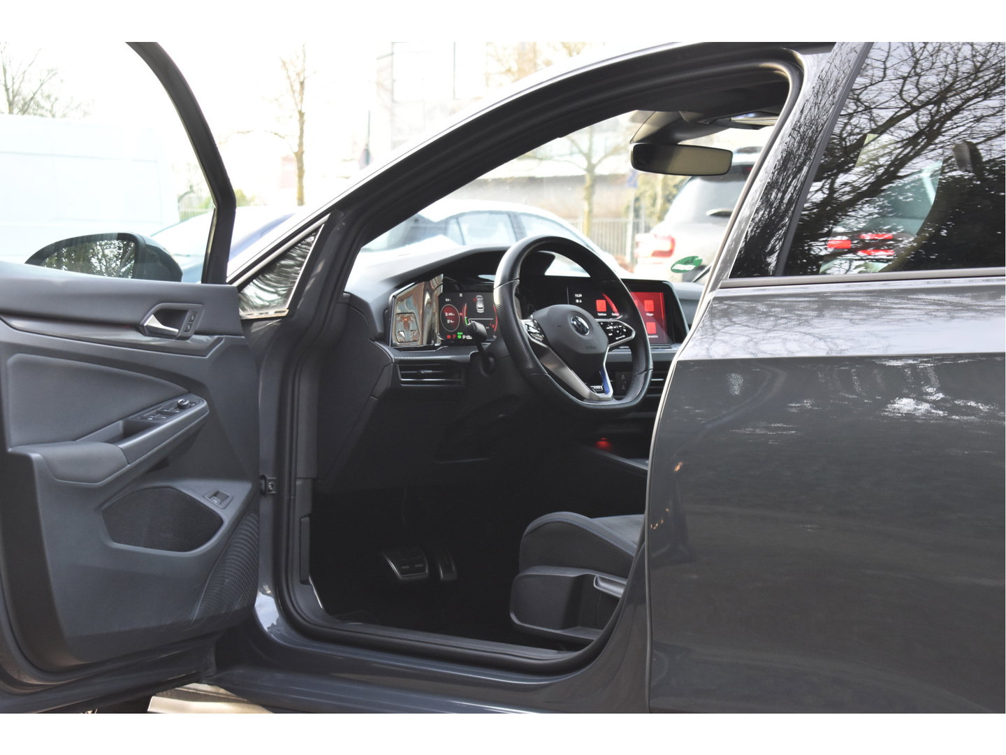 Volkswagen Golf 1.4 eHybrid GTE 245 pk | Keyless | Standkachel | Camera | Carplay | Stoelverwarming 4x | Stuurverwarming | Full LED IQ