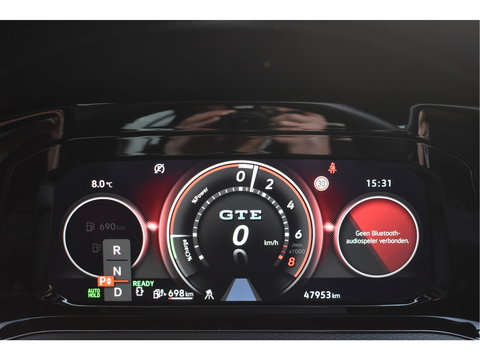 Volkswagen Golf 1.4 eHybrid GTE 245 pk | Keyless | Standkachel | Camera | Carplay | Stoelverwarming 4x | Stuurverwarming | Full LED IQ
