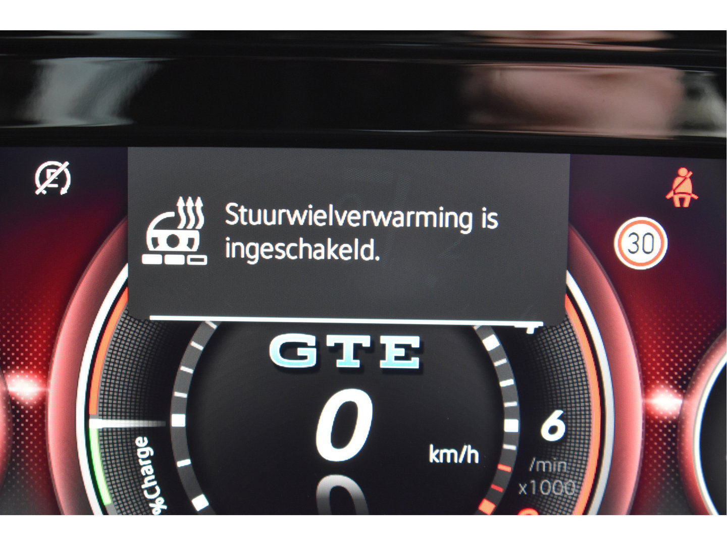 Volkswagen Golf 1.4 eHybrid GTE 245 pk | Keyless | Standkachel | Camera | Carplay | Stoelverwarming 4x | Stuurverwarming | Full LED IQ