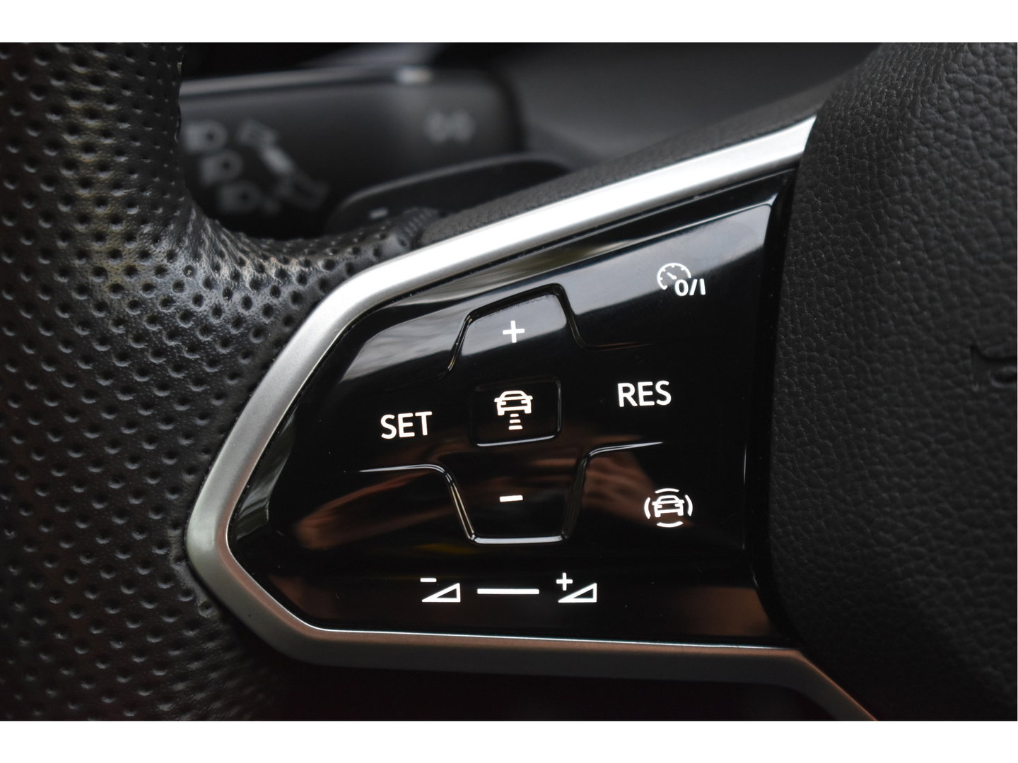 Volkswagen Golf 1.4 eHybrid GTE 245 pk | Keyless | Standkachel | Camera | Carplay | Stoelverwarming 4x | Stuurverwarming | Full LED IQ