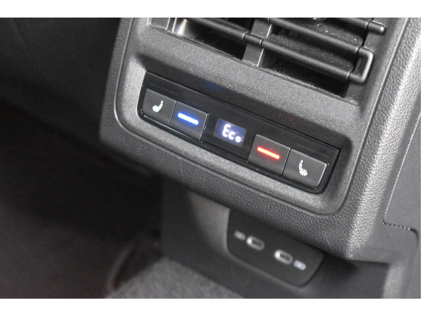 Volkswagen Golf 1.4 eHybrid GTE 245 pk | Keyless | Standkachel | Camera | Carplay | Stoelverwarming 4x | Stuurverwarming | Full LED IQ