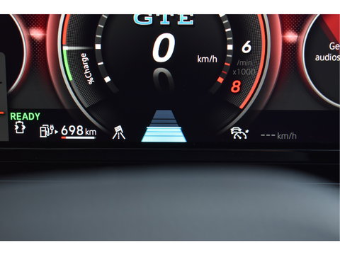 Volkswagen Golf 1.4 eHybrid GTE 245 pk | Keyless | Standkachel | Camera | Carplay | Stoelverwarming 4x | Stuurverwarming | Full LED IQ