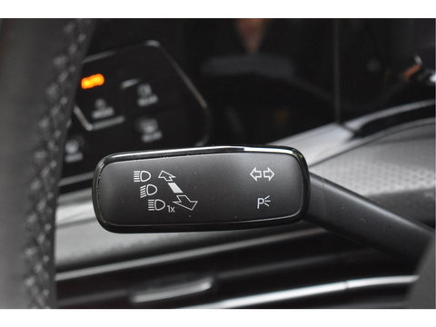 Volkswagen Golf 1.4 eHybrid GTE 245 pk | Keyless | Standkachel | Camera | Carplay | Stoelverwarming 4x | Stuurverwarming | Full LED IQ