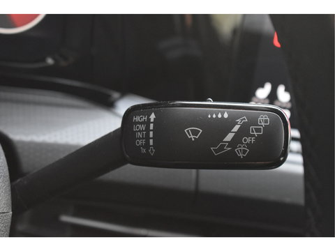 Volkswagen Golf 1.4 eHybrid GTE 245 pk | Keyless | Standkachel | Camera | Carplay | Stoelverwarming 4x | Stuurverwarming | Full LED IQ