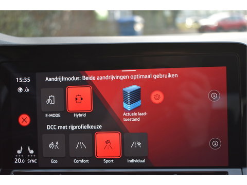 Volkswagen Golf 1.4 eHybrid GTE 245 pk | Keyless | Standkachel | Camera | Carplay | Stoelverwarming 4x | Stuurverwarming | Full LED IQ