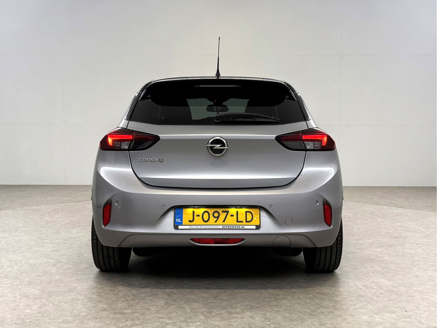 Opel CORSA-E Elegance 50 kWh | SOH 98% | Snelladen | Virtual | Carplay | Cruise | Stoel/Stuur verw. | Parkeersens. | NAP