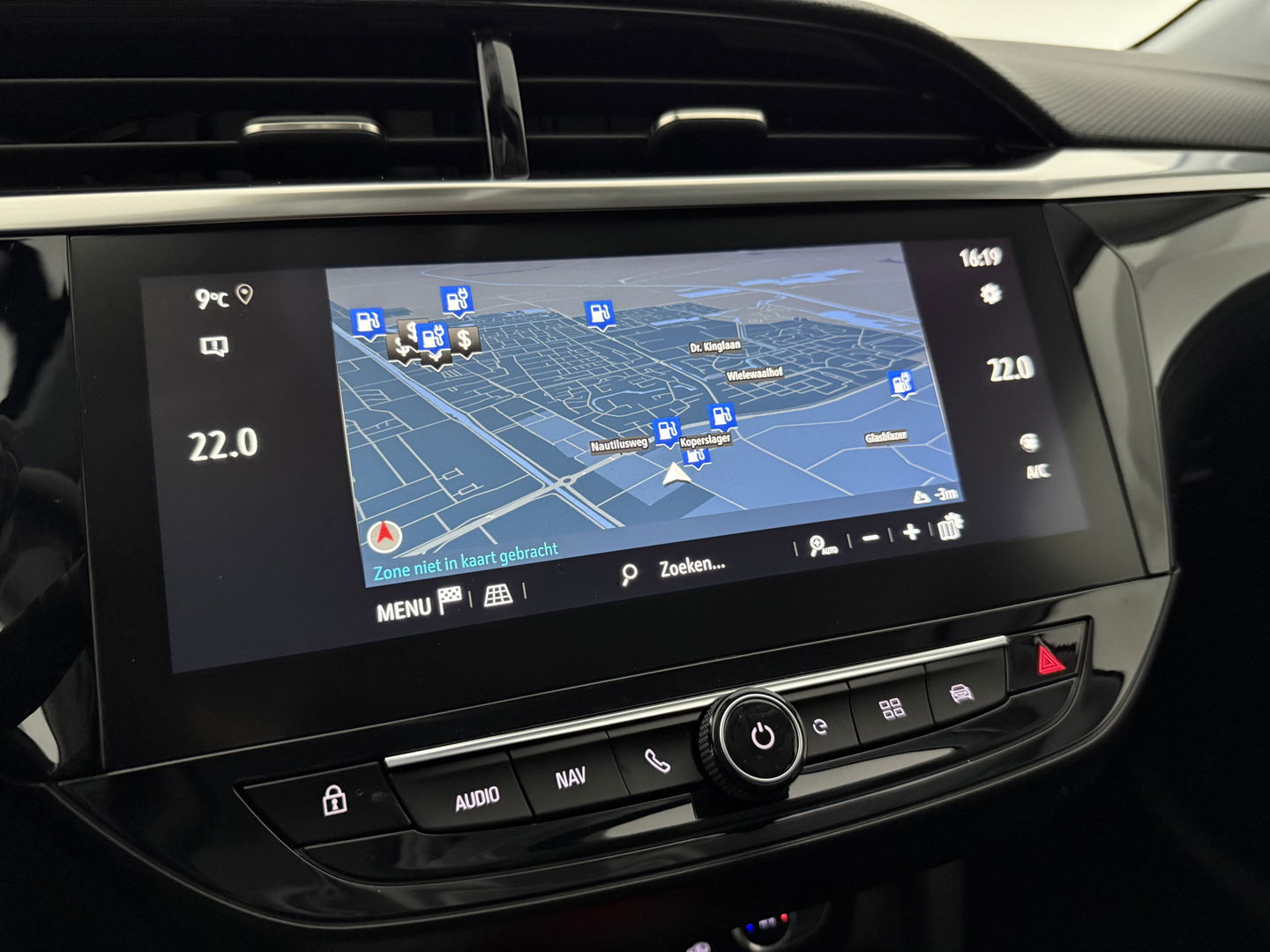 Opel CORSA-E Elegance 50 kWh | SOH 98% | Snelladen | Virtual | Carplay | Cruise | Stoel/Stuur verw. | Parkeersens. | NAP