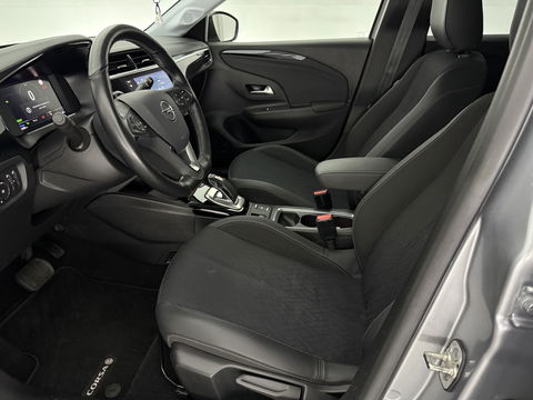 Opel CORSA-E Elegance 50 kWh | SOH 98% | Snelladen | Virtual | Carplay | Cruise | Stoel/Stuur verw. | Parkeersens. | NAP