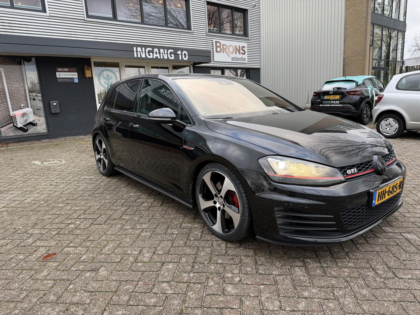 Volkswagen Golf 2.0 TSI GTI