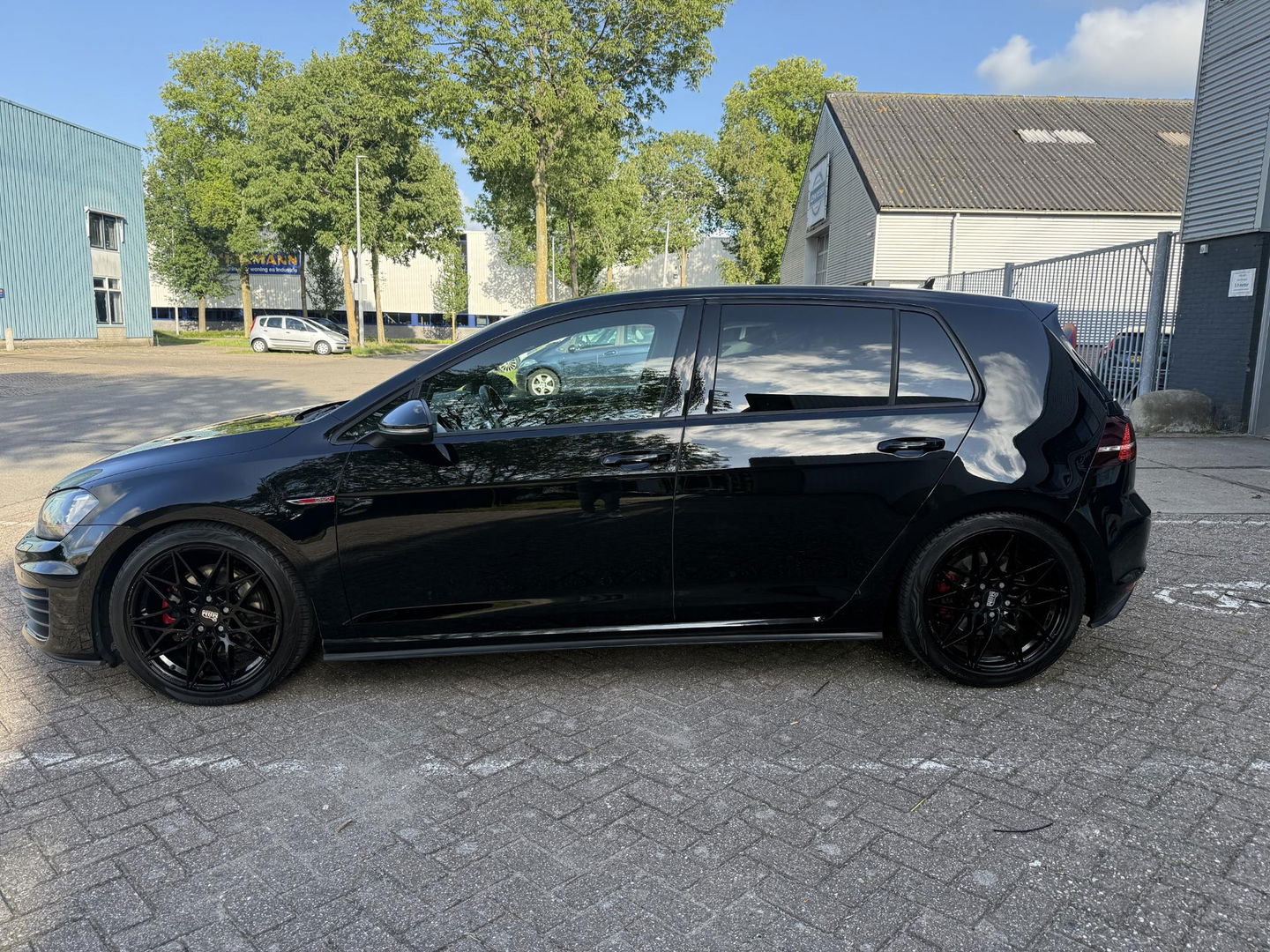 Volkswagen Golf 2.0 TSI GTI