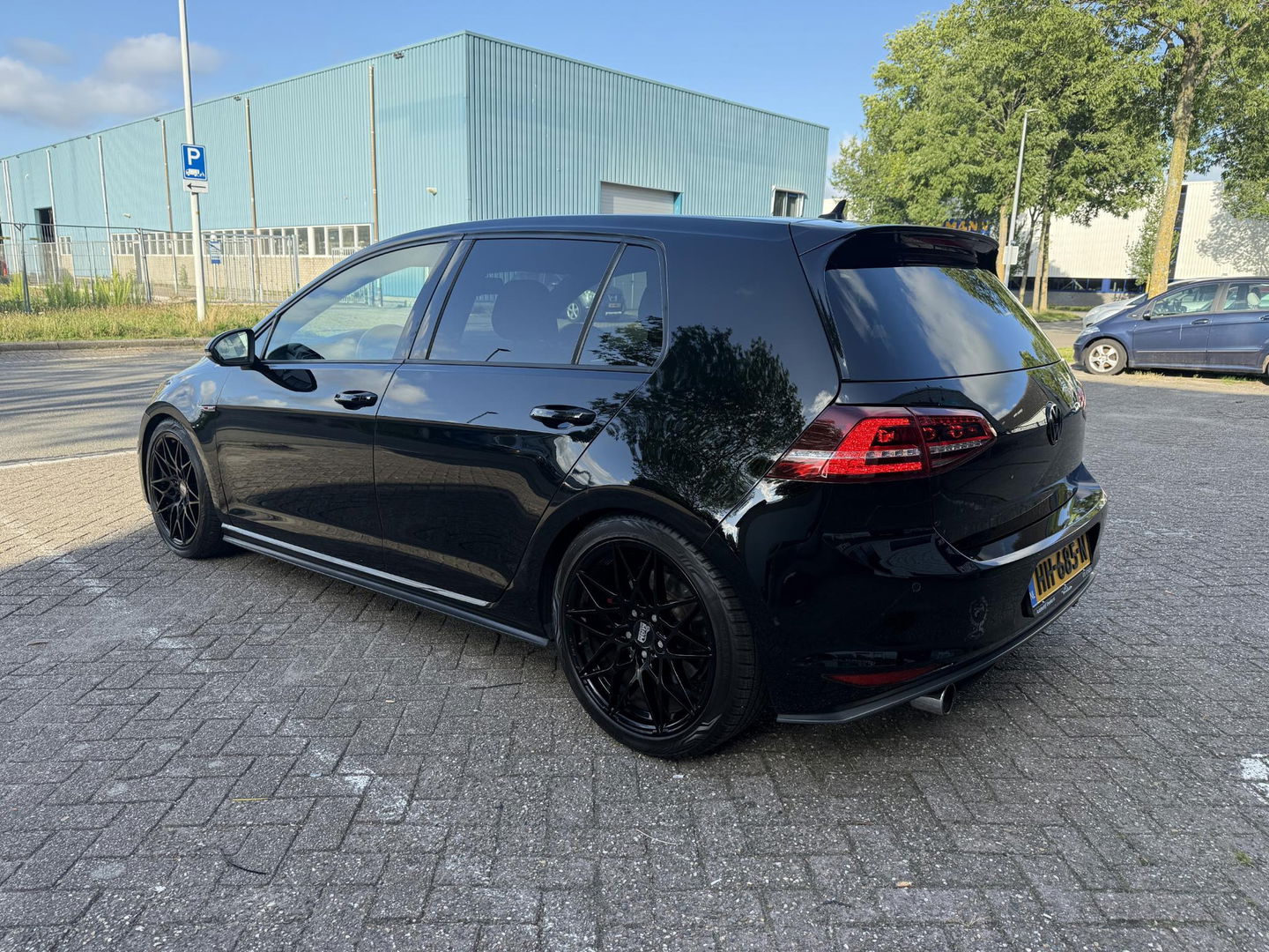 Volkswagen Golf 2.0 TSI GTI