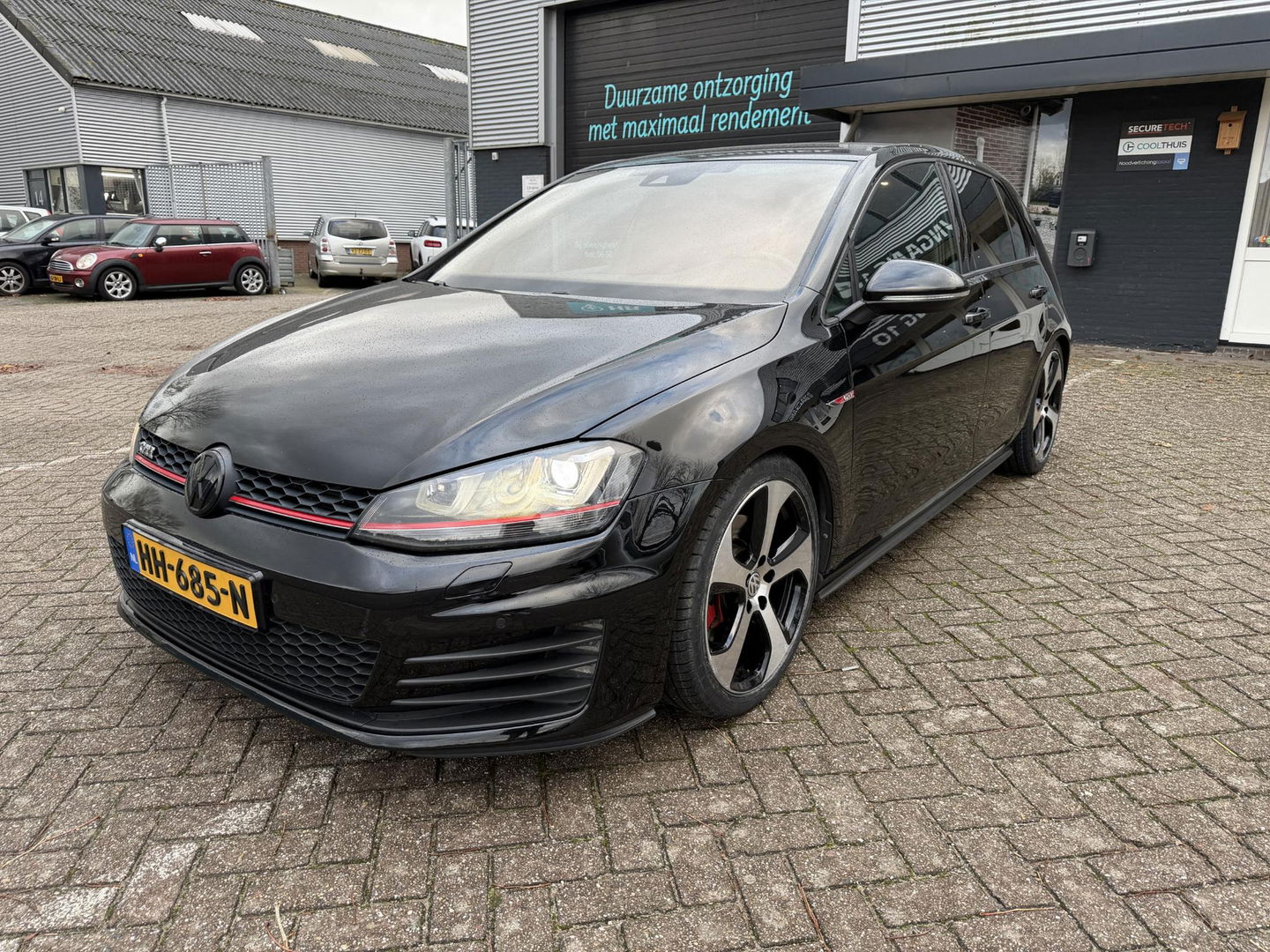 Volkswagen Golf 2.0 TSI GTI