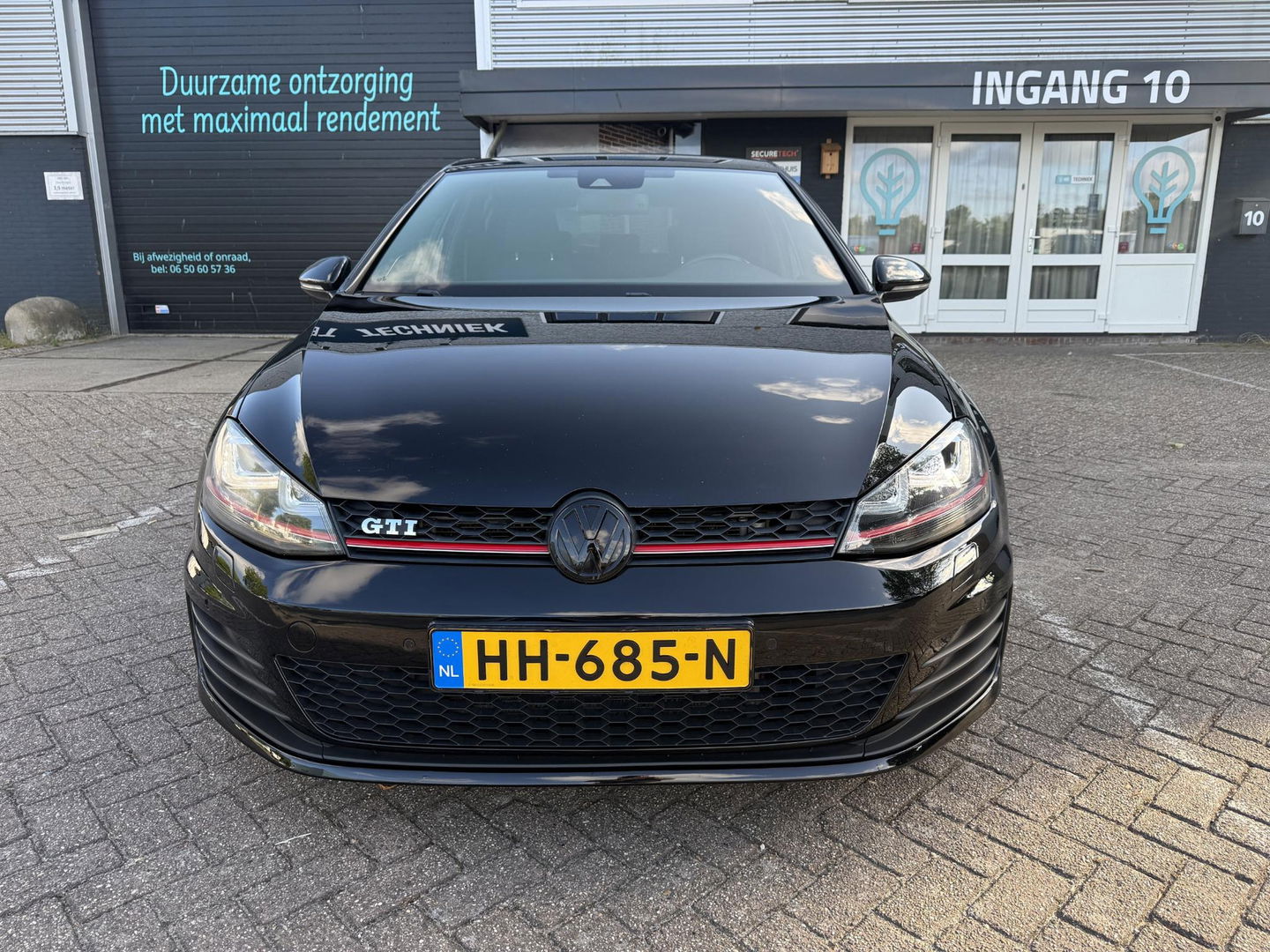 Volkswagen Golf 2.0 TSI GTI