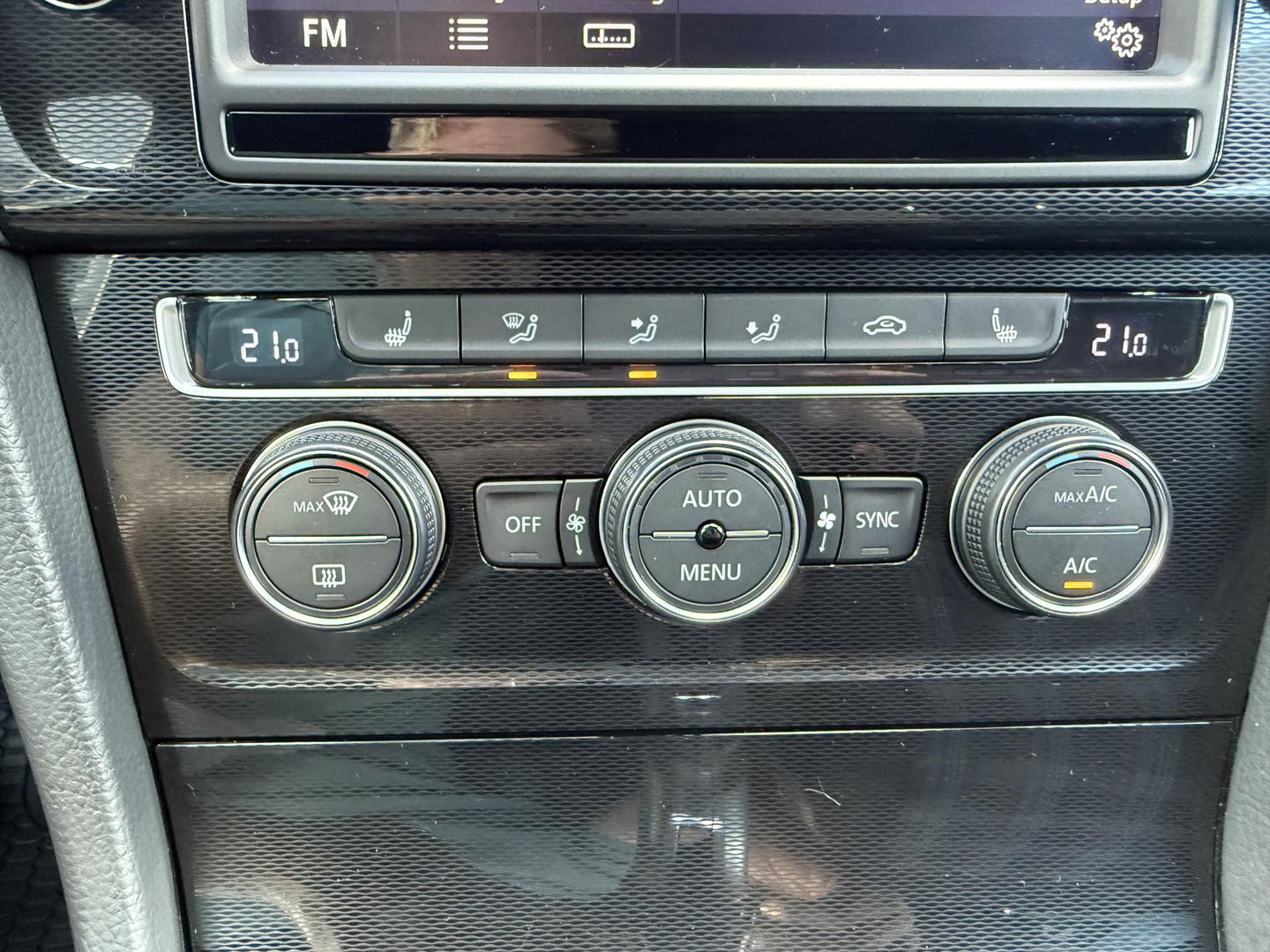 Volkswagen Golf 2.0 TSI GTI