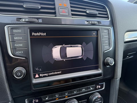 Volkswagen Golf 2.0 TSI GTI