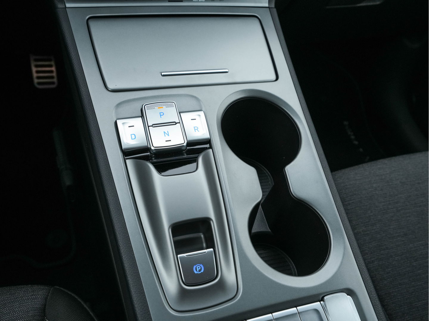 Hyundai KONA EV Fashion 39 kWh [ 3-Fase ] {SOH-100%} (INCL-BTW) Aut.*HEATPUMP | HEAD-UP | NAVI-FULLMAP | DIGI-COCKPIT | FULL-LED | KRELL-AUDIO | LANE-ASSIST | KEYLESS | CAMERA | SHIFT-PADDLES | DAB | ADAPTIVE-CRUISE | COMFORT-SEATS | 17"ALU*