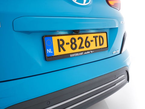 Hyundai KONA EV Fashion 39 kWh [ 3-Fase ] {SOH-100%} (INCL-BTW) Aut.*HEATPUMP | HEAD-UP | NAVI-FULLMAP | DIGI-COCKPIT | FULL-LED | KRELL-AUDIO | LANE-ASSIST | KEYLESS | CAMERA | SHIFT-PADDLES | DAB | ADAPTIVE-CRUISE | COMFORT-SEATS | 17"ALU*