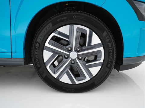 Hyundai KONA EV Fashion 39 kWh [ 3-Fase ] {SOH-100%} (INCL-BTW) Aut.*HEATPUMP | HEAD-UP | NAVI-FULLMAP | DIGI-COCKPIT | FULL-LED | KRELL-AUDIO | LANE-ASSIST | KEYLESS | CAMERA | SHIFT-PADDLES | DAB | ADAPTIVE-CRUISE | COMFORT-SEATS | 17"ALU*