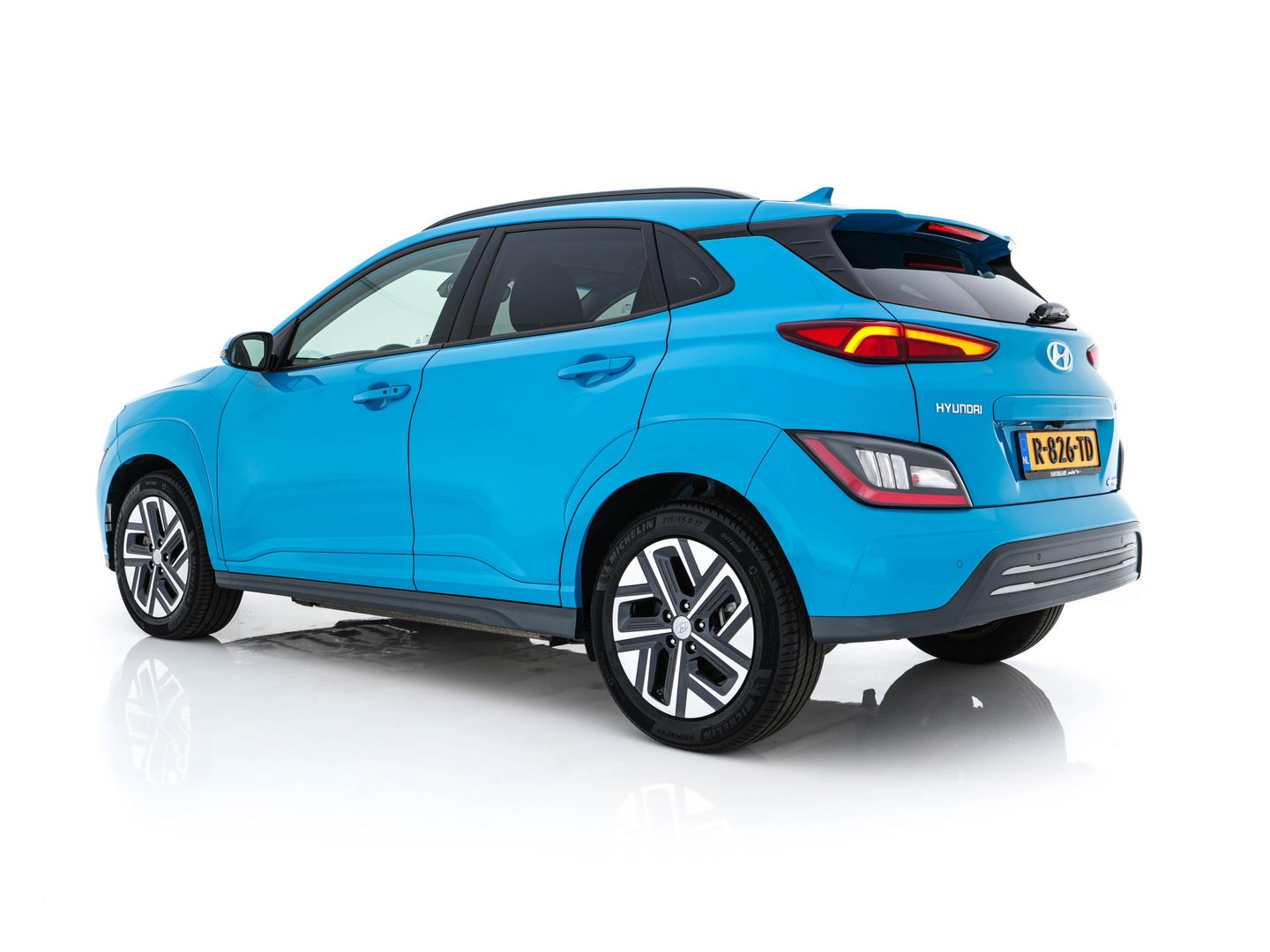 Hyundai KONA EV Fashion 39 kWh [ 3-Fase ] {SOH-100%} (INCL-BTW) Aut.*HEATPUMP | HEAD-UP | NAVI-FULLMAP | DIGI-COCKPIT | FULL-LED | KRELL-AUDIO | LANE-ASSIST | KEYLESS | CAMERA | SHIFT-PADDLES | DAB | ADAPTIVE-CRUISE | COMFORT-SEATS | 17"ALU*