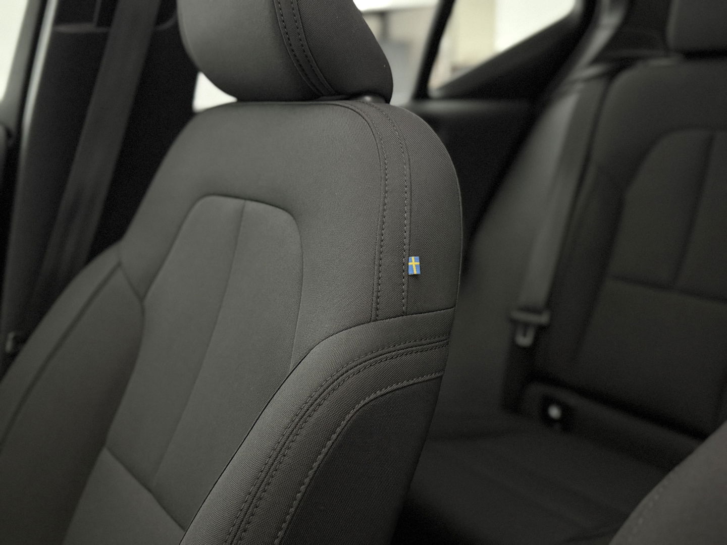 Volvo XC40 1.5 T4 Recharge R-Design | SOH 89% | Pano | Virtual | Adap.Cruise | Carplay | Trekh. | Parkeersens. | NAP