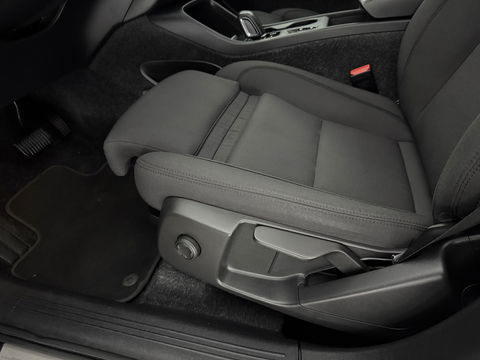 Volvo XC40 1.5 T4 Recharge R-Design | SOH 89% | Pano | Virtual | Adap.Cruise | Carplay | Trekh. | Parkeersens. | NAP