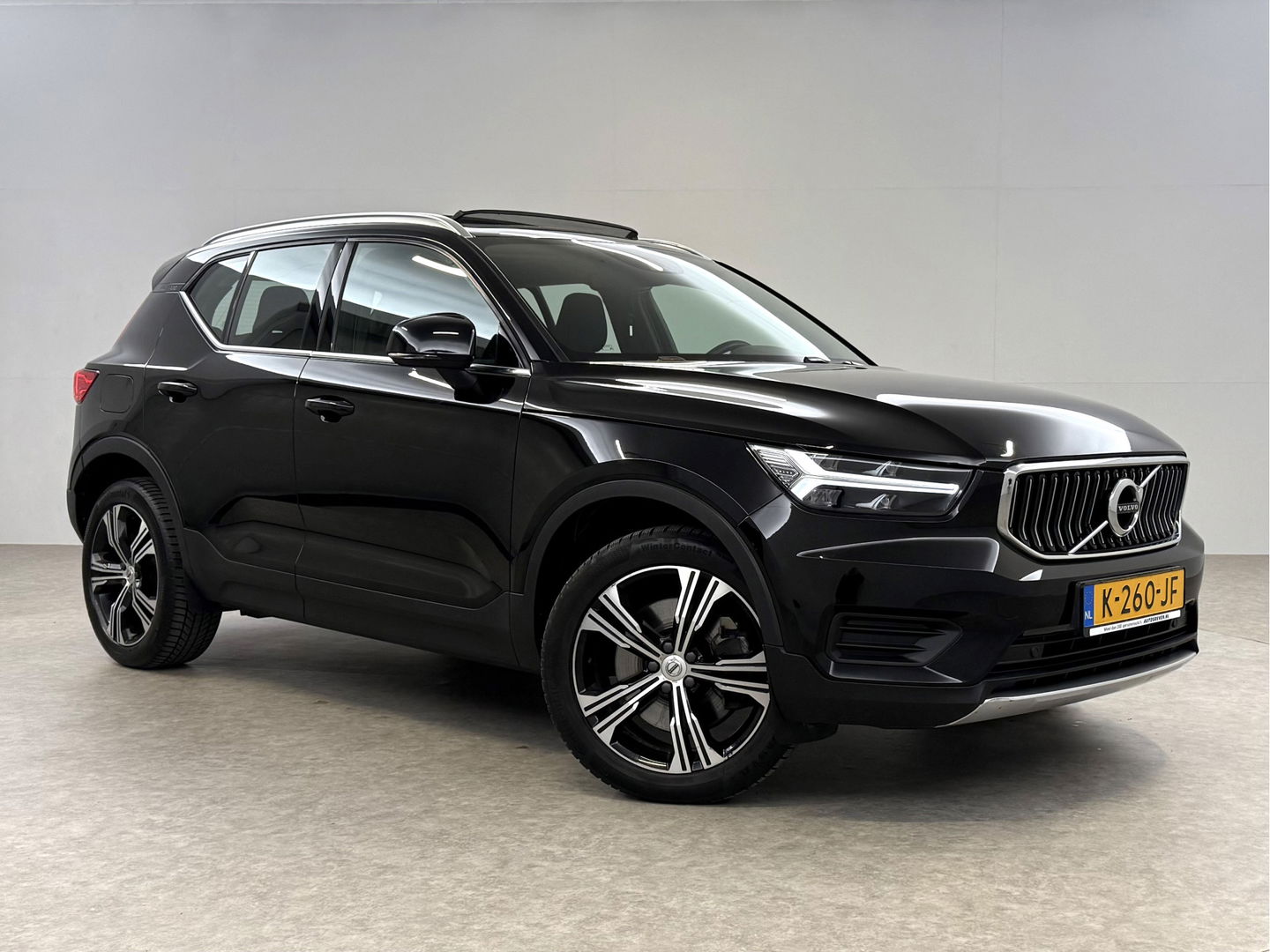 Volvo XC40 1.5 T4 Recharge R-Design | SOH 89% | Pano | Virtual | Adap.Cruise | Carplay | Trekh. | Parkeersens. | NAP