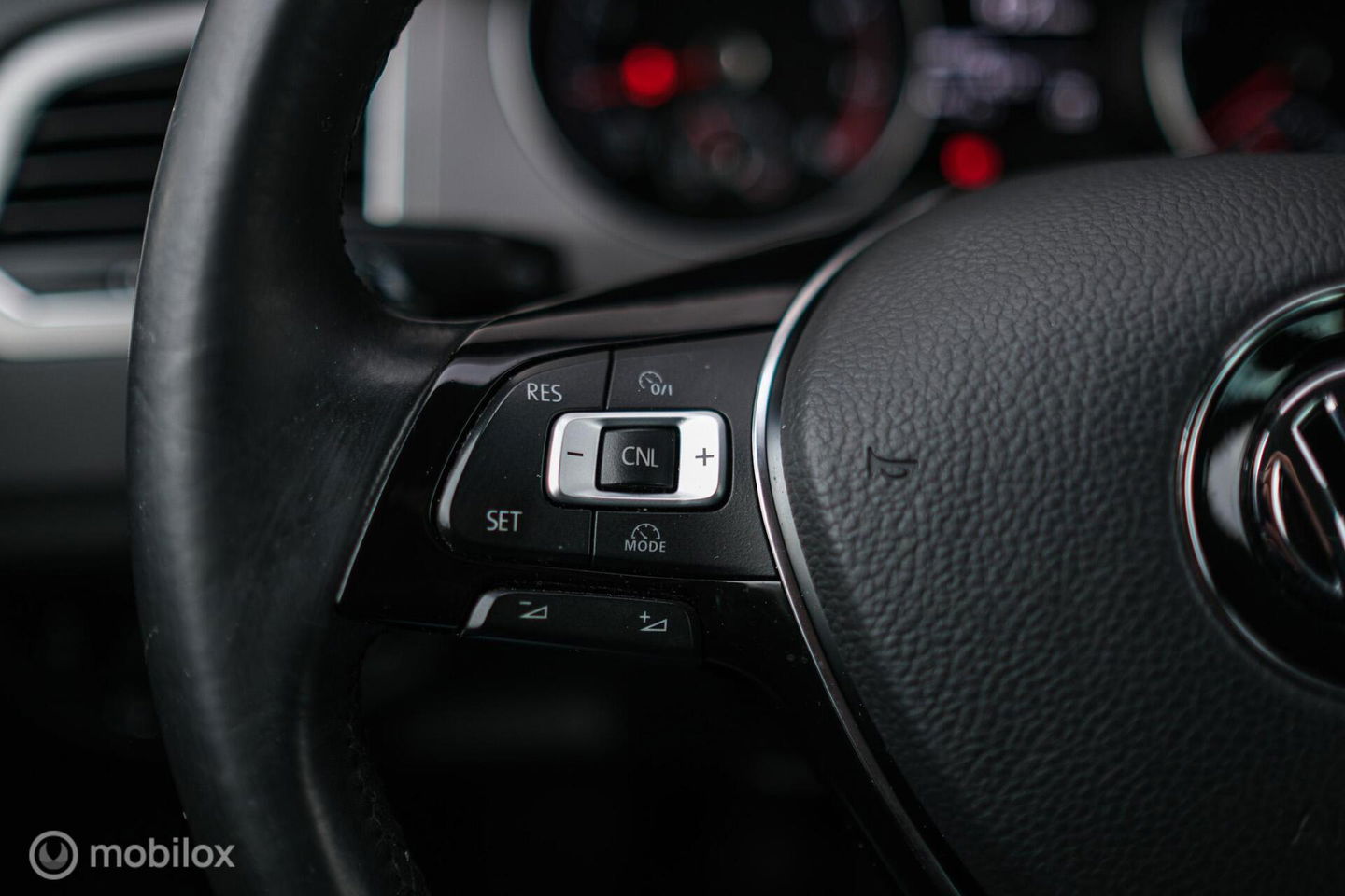 Volkswagen Golf Sportsvan 1.0 TSI Comfortline | PDC | Navigatie | Cruise | Trekhaak | NAP NL auto |