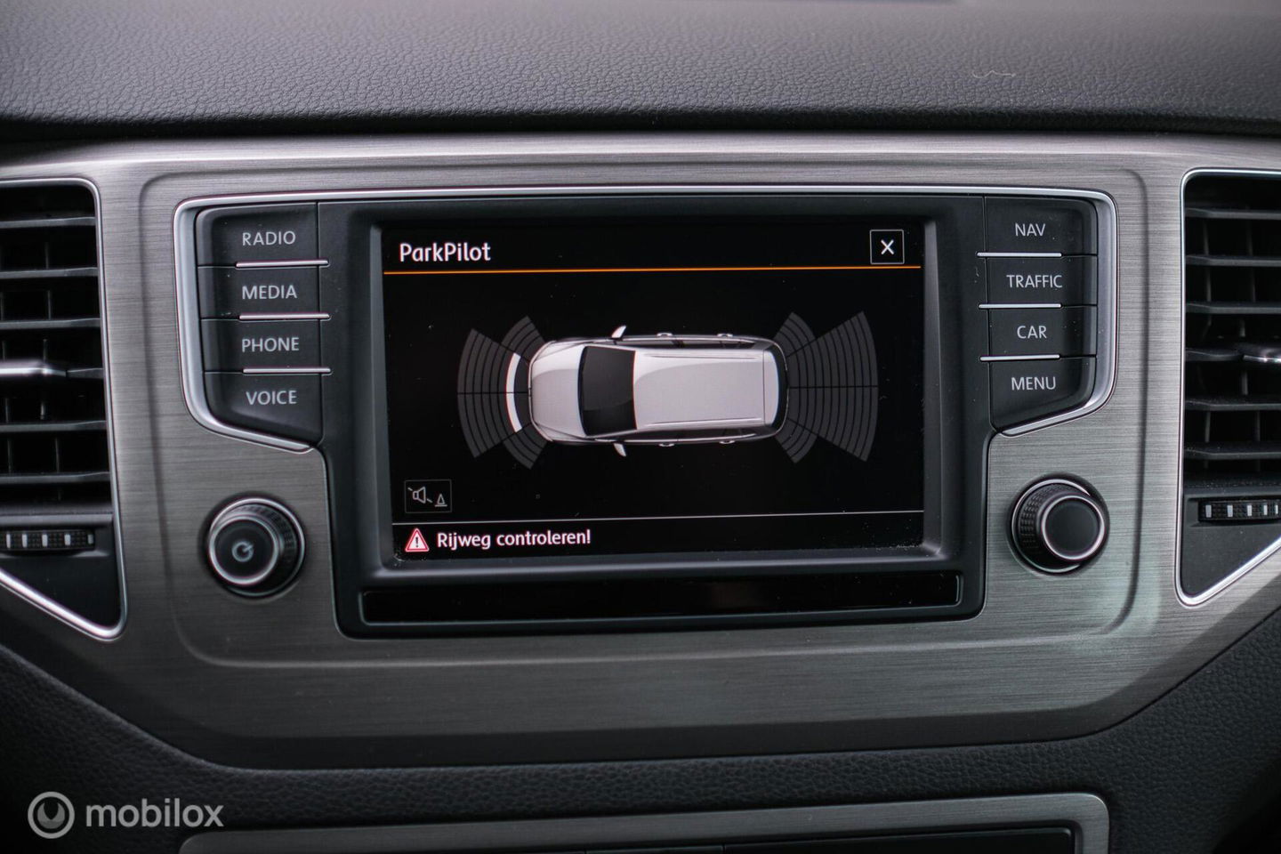 Volkswagen Golf Sportsvan 1.0 TSI Comfortline | PDC | Navigatie | Cruise | Trekhaak | NAP NL auto |