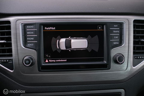 Volkswagen Golf Sportsvan 1.0 TSI Comfortline | PDC | Navigatie | Cruise | Trekhaak | NAP NL auto |