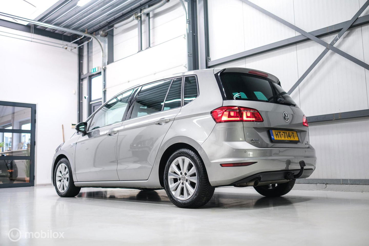 Volkswagen Golf Sportsvan 1.0 TSI Comfortline | PDC | Navigatie | Cruise | Trekhaak | NAP NL auto |