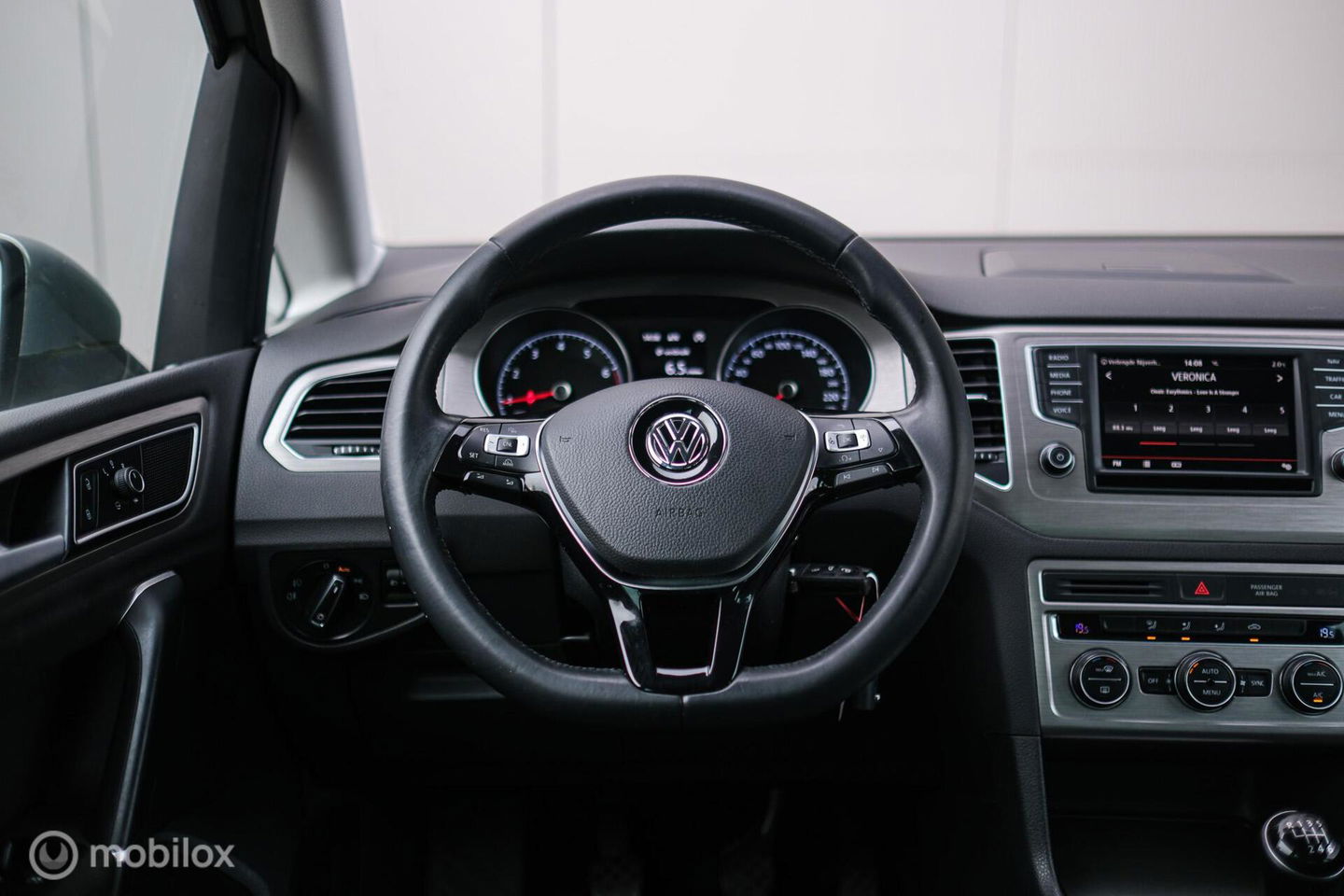 Volkswagen Golf Sportsvan 1.0 TSI Comfortline | PDC | Navigatie | Cruise | Trekhaak | NAP NL auto |